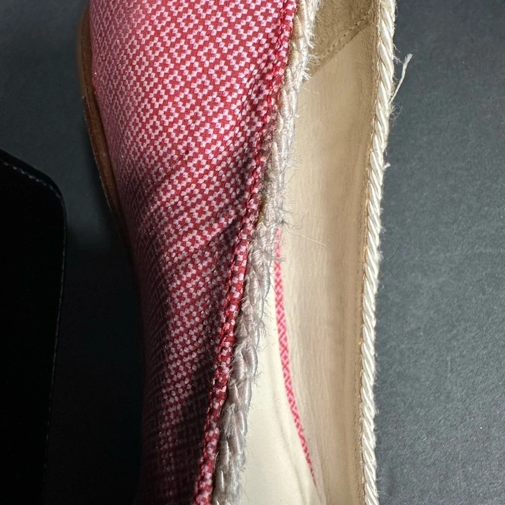 Jack Rogers Women's Pink Ballet Flats size 6 pre owned Exellent condition.